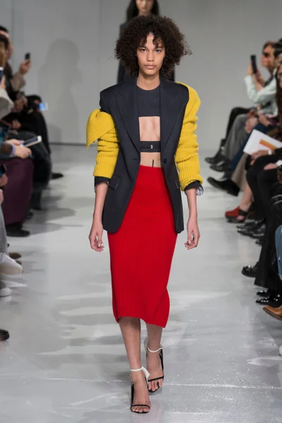 Look 17